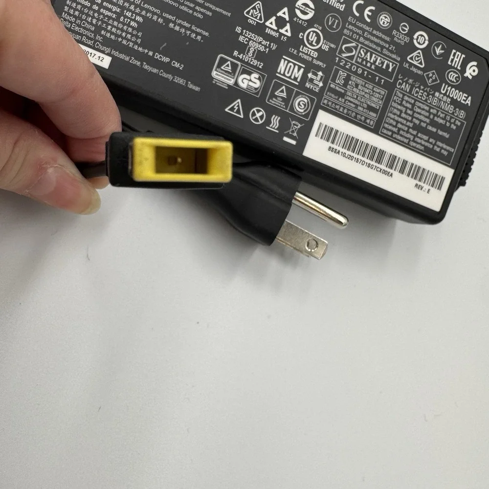 Genuine Lenovo Thinkpad ACAdapter‎ Charger aDL135ND3A